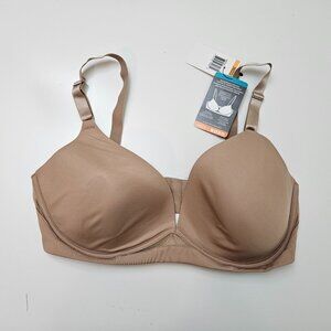 238. Warner's "Flex Revolution" padded bra. NWT